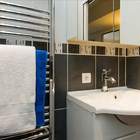 Apartment Trocadero *